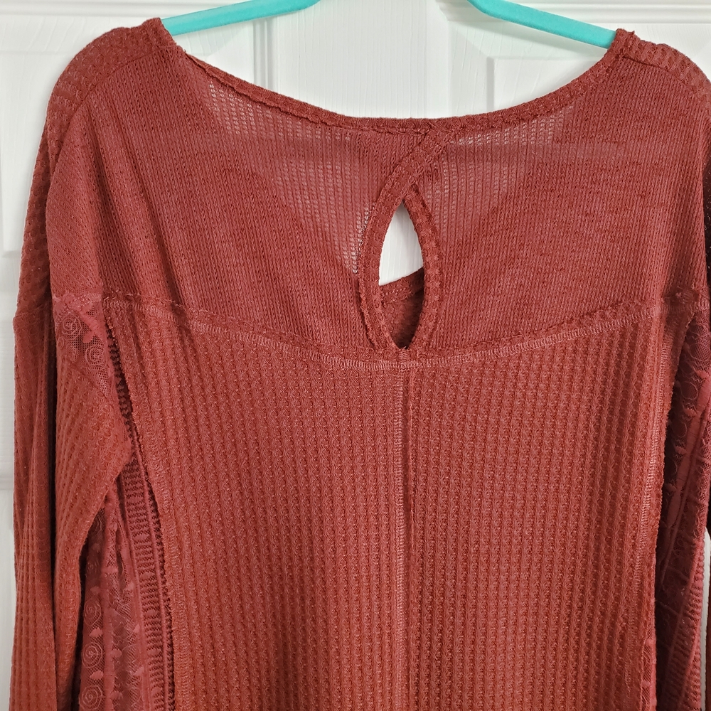 Miss Me RDI Rust Red Textured Long Sleeve Top - Picture 6 of 6